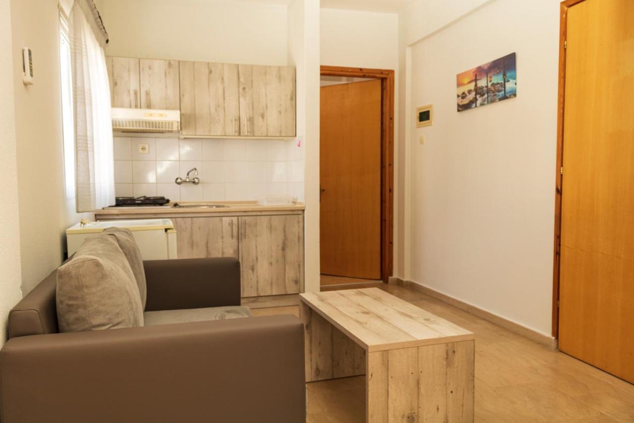Vicky Apartment Hanioti Exterior foto