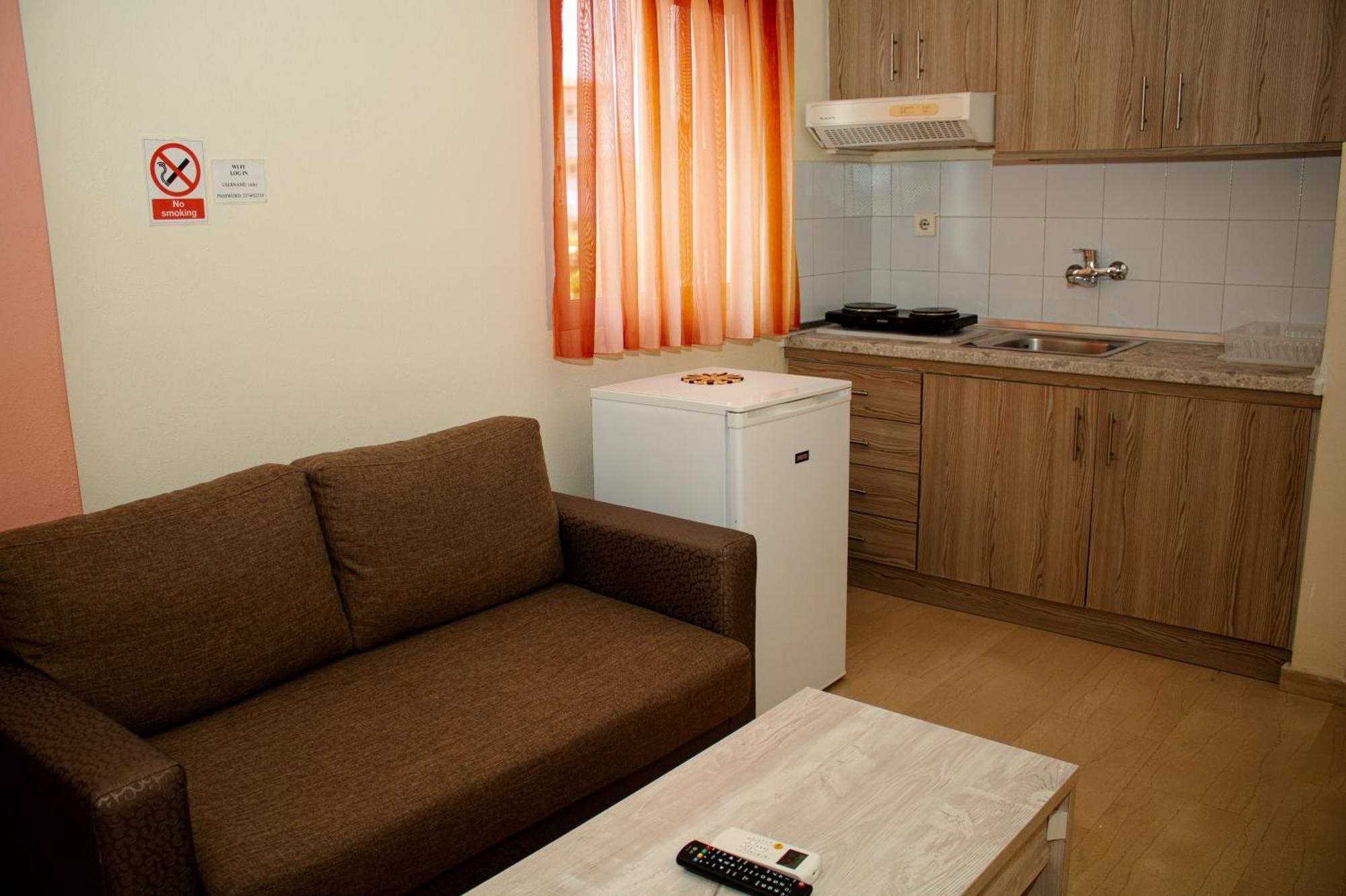 Vicky Apartment Hanioti Exterior foto
